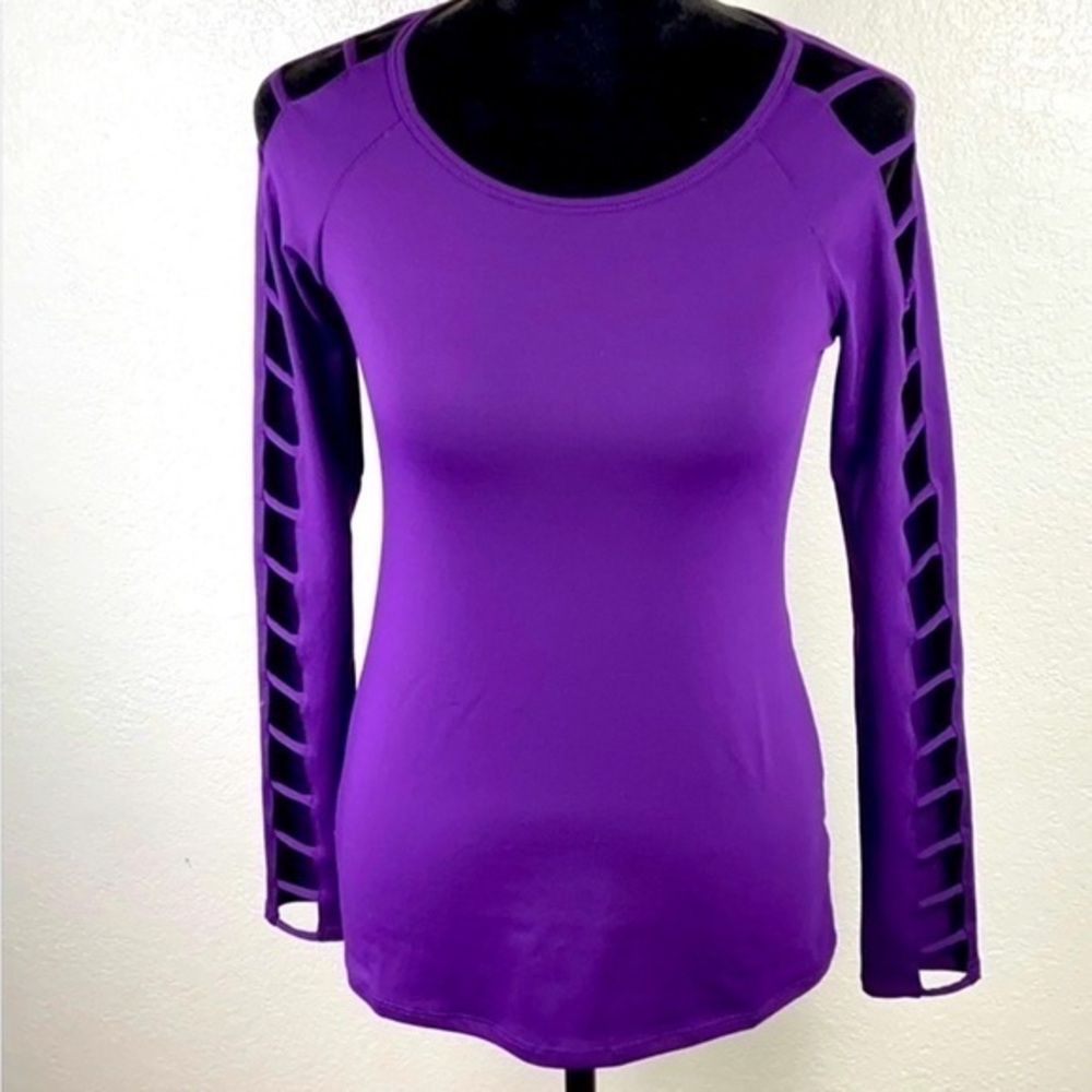 NWT - Fabletics Women’s Open-Grid Long sleeve Evangeline Top (Purple / XS)